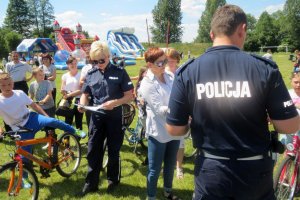 Policjanci podczas festynu z okazji Dni Koniecpola.