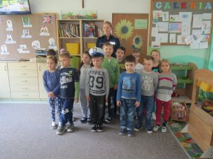 Policjantka i dzieci