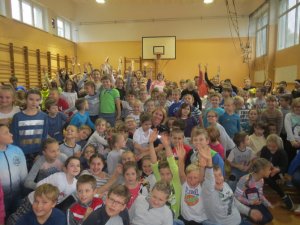 policjantka z dziećmi