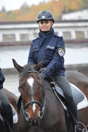 policjantka na koniu