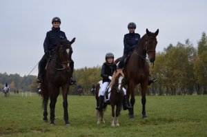 policjantki na koniach