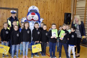 Happening "Kochasz dzieci nie pal śmieci".