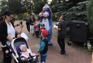 Policjanci na pikniku.