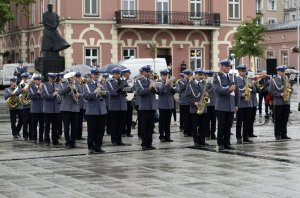 Święto Policji w Częstochowie. Uroczystości na Placu Biegańskiego.