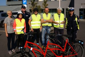 Policjanci na inauguracji projektu.