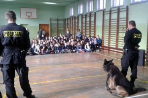 „Uwaga! Pies”. Sara i Rambo na prelekcji dla dzieci