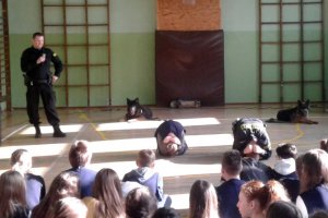 „Uwaga! Pies”. Sara i Rambo na prelekcji dla dzieci