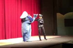 Policjantka i Sznupek w teatrze