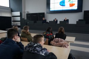 Lekcja ratowania życia z częstochowską policją