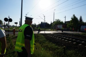 Groźne zderzenie pociągu z osobówką w Blachowni