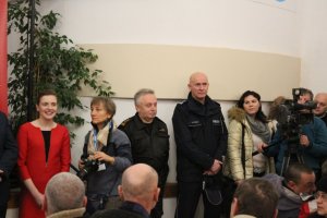 Komendant podzielił się opłatkiem na Wigilii Caritasu