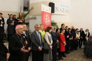 Komendant podzielił się opłatkiem na Wigilii Caritasu