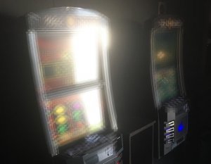 zabezpieczone nielegalne automaty do gier hazardowych w salonach gier