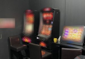 zabezpieczone nielegalne automaty do gier hazardowych w salonach gier