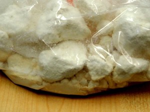 Zabezpieczona biała substancja w worku