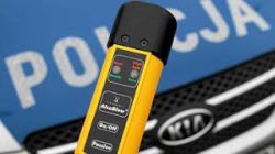 Urządzenie do badania stanu trzeźwości trzymane w ręce